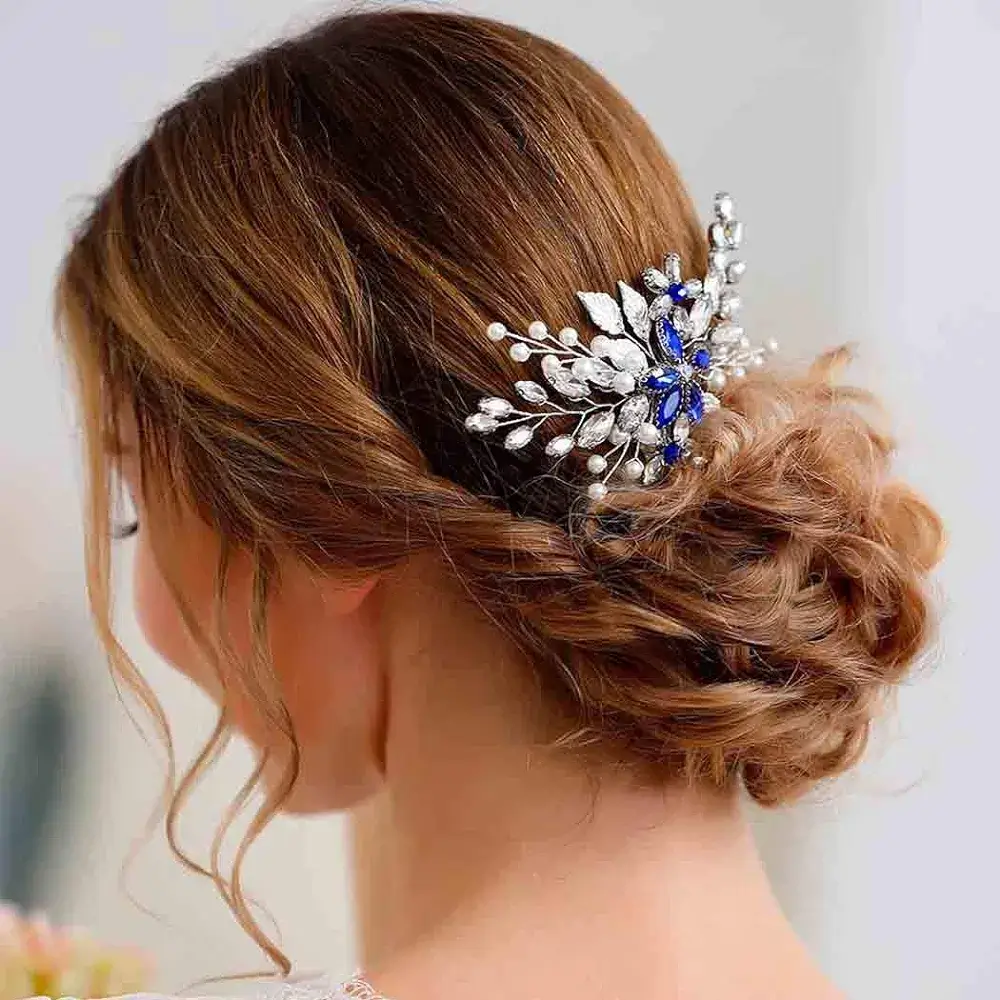 one of the short hair accessories for weddings